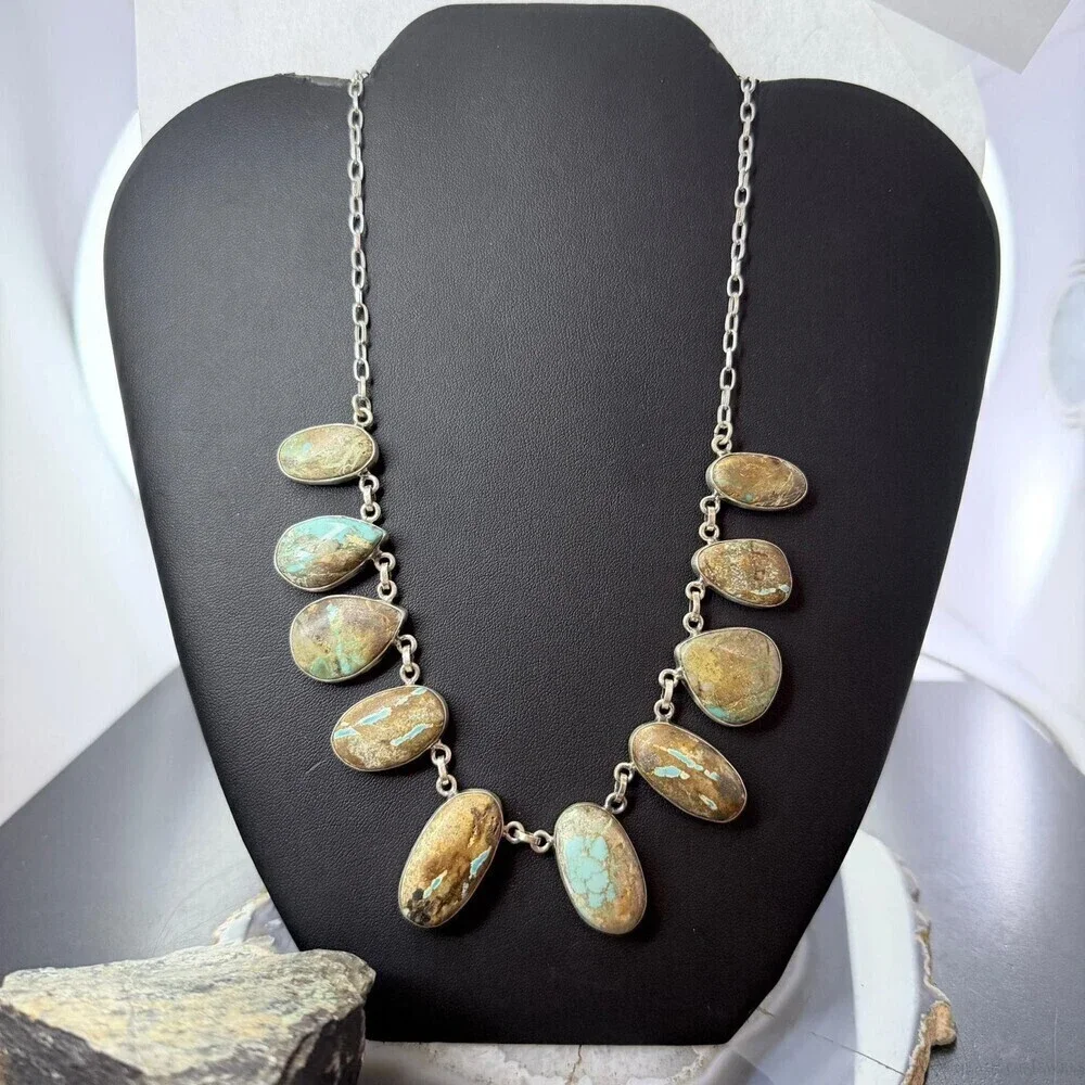 Sterling Southwestern Style Boulder Ribbon Turquoise 18